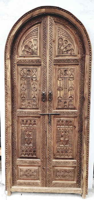 Arch moorish interior door