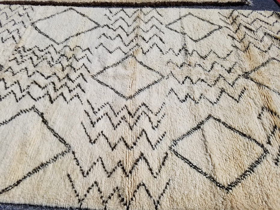 Zig zag berber beni Ourain carpet