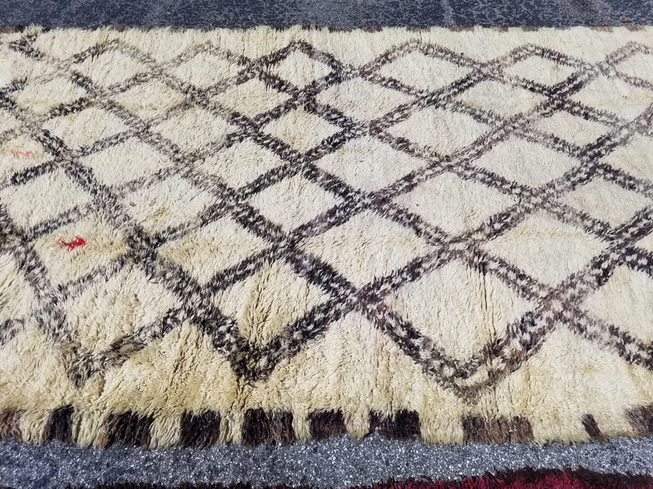 Large vintage beni Ourain carpet