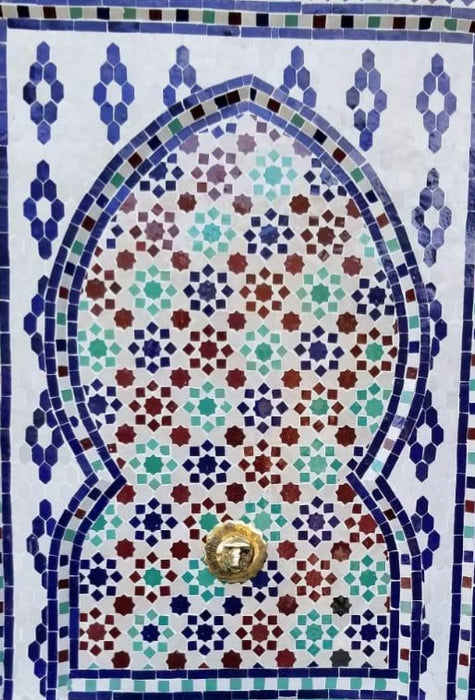 Zellige Beldi mosaic tile fountain