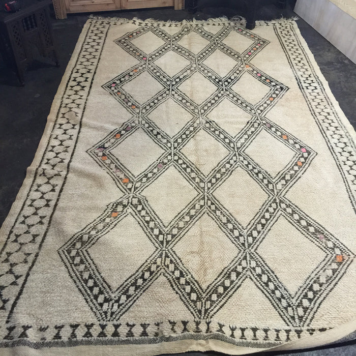 Vintage 9ft by 6ft5 beni ourain carpet