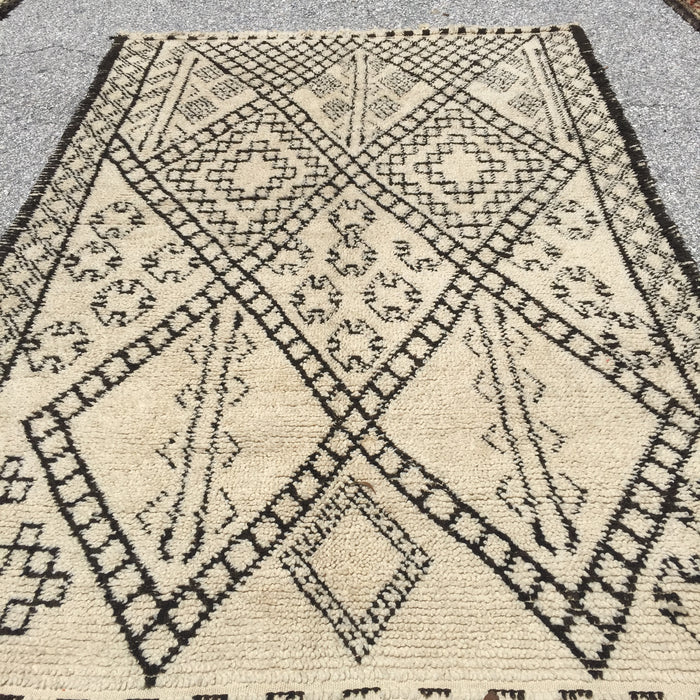 Atlas vintage beni Ourain carpet